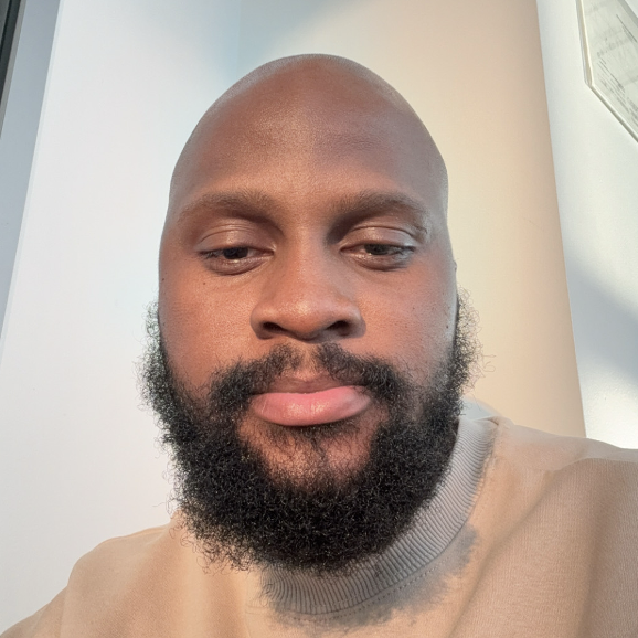 Headshot of Kehinde Obidele